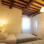Country house Borgo Santa Cristina