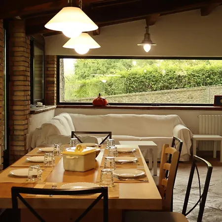 Borgo Santa Cristina Летний дом Кастель-Джорджо